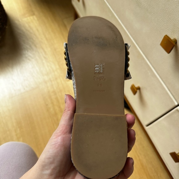 Coach Navy and white straw sandals size 9.5. - Picture 6 of 6